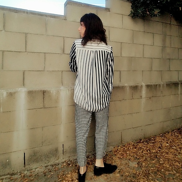 *SOLD* American apparel viscose button down - Picture 3 of 7